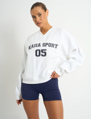 Kaiia Sport V Neck Oversized Sweatshirt White & Navy