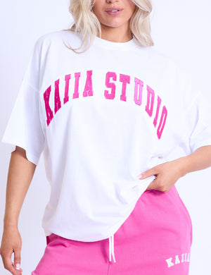 Kaiia Studio Oversized T-Shirt White & Hot Pink