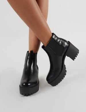 Melia Heeled Chlesea Boots in Black PU